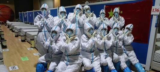 同嚴重疫情的殊死較量中，中國人民和中華民族以敢於斗爭、敢於勝利的大無畏氣概，鑄就了生命至上、舉國同心、舍生忘死、尊重科學、命運與共的偉大抗疫精神。